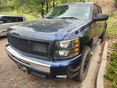 Used 2011 Chevrolet Silverado 1500 LT w/ All-Star Edition AWD/4WD image 9