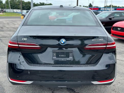 Used 2024 BMW i5 eDrive40i image 7