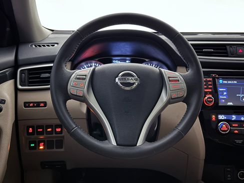 Used 2016 Nissan Rogue SL w/ SL Premium Package image 32