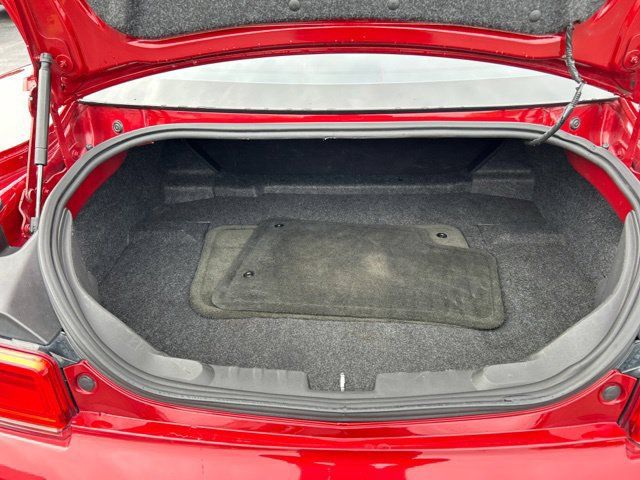 Used 2015 Chevrolet Camaro LT w/ 1LT Preferred Package RWD image 10