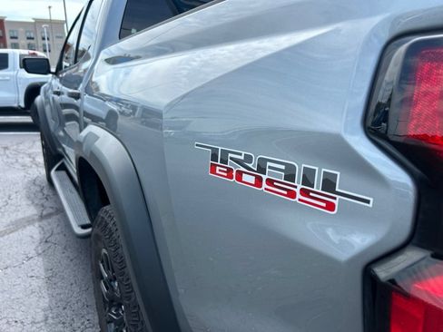 Used 2024 Chevrolet Colorado Trail Boss AWD/4WD image 14