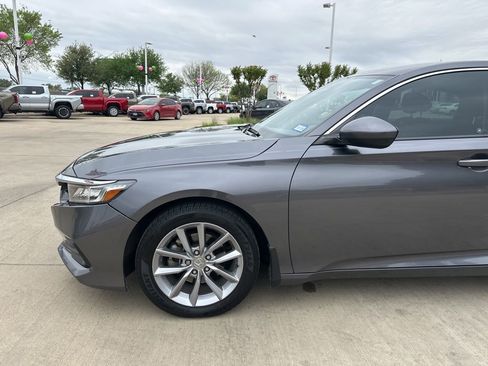 Used 2022 Honda Accord LX image 2