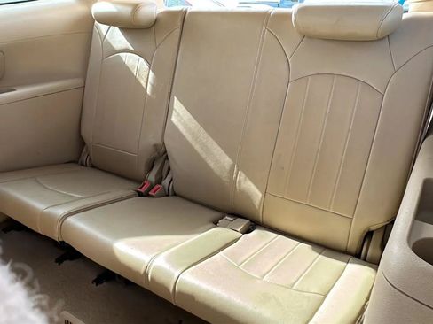 Used 2011 Buick Enclave CXL AWD/4WD image 26
