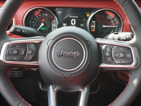 Used 2023 Jeep Wrangler Unlimited Rubicon 4xe image 23