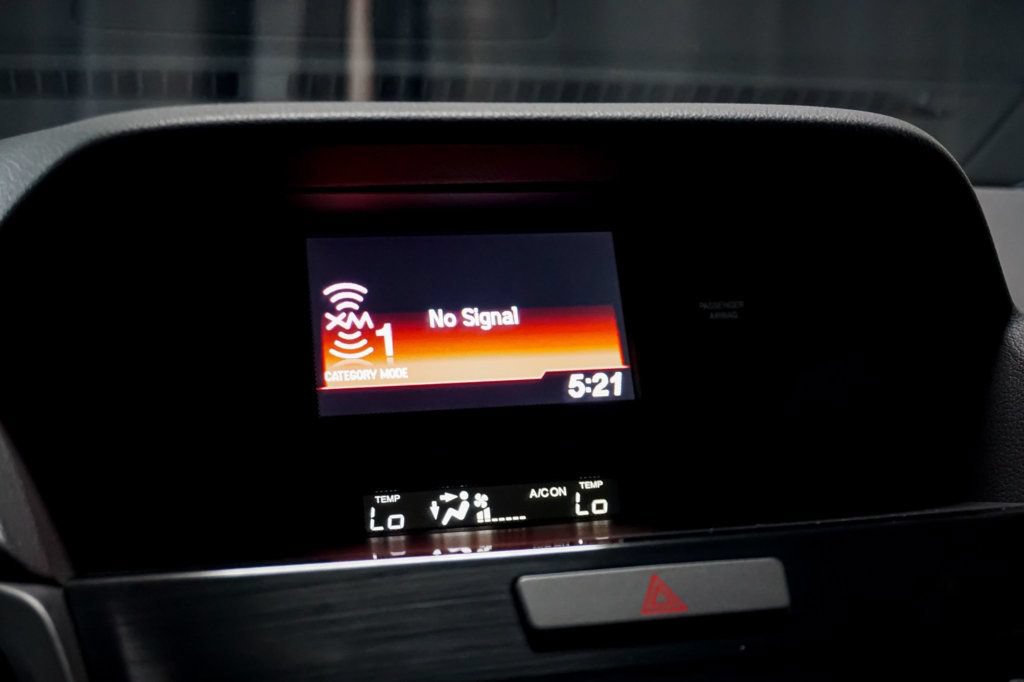 Used 2014 Acura ILX w/ Premium Package FWD image 17