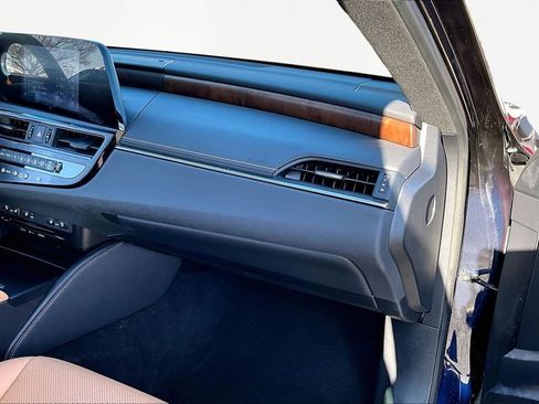 Used 2022 Lexus ES 350 w/ Premium Package image 20