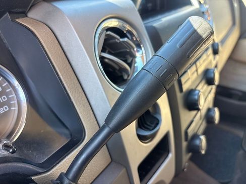 Used 2010 Ford F150 XLT image 25