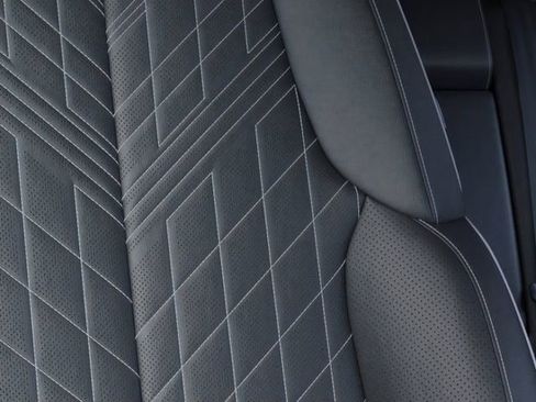 New 2026 Cadillac Lyriq V image 21