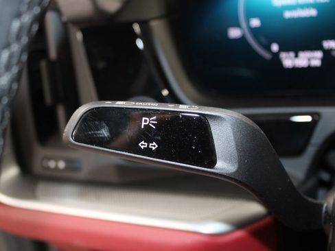 Used 2024 Porsche Cayenne image 23