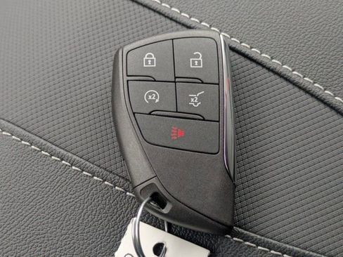 New 2026 Chevrolet Traverse RS w/ LPO, Floor Liner Package image 35