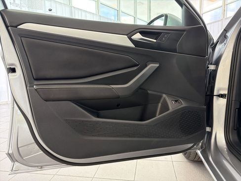 Used 2025 Volkswagen Jetta S FWD image 19