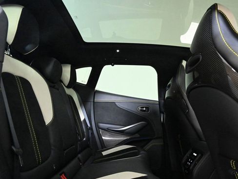 Used 2023 Aston Martin DBX 707 image 20