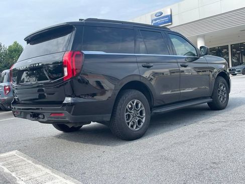 Used 2025 Ford Expedition Active RWD image 13