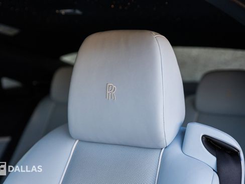 Used 2020 Rolls-Royce Wraith image 24