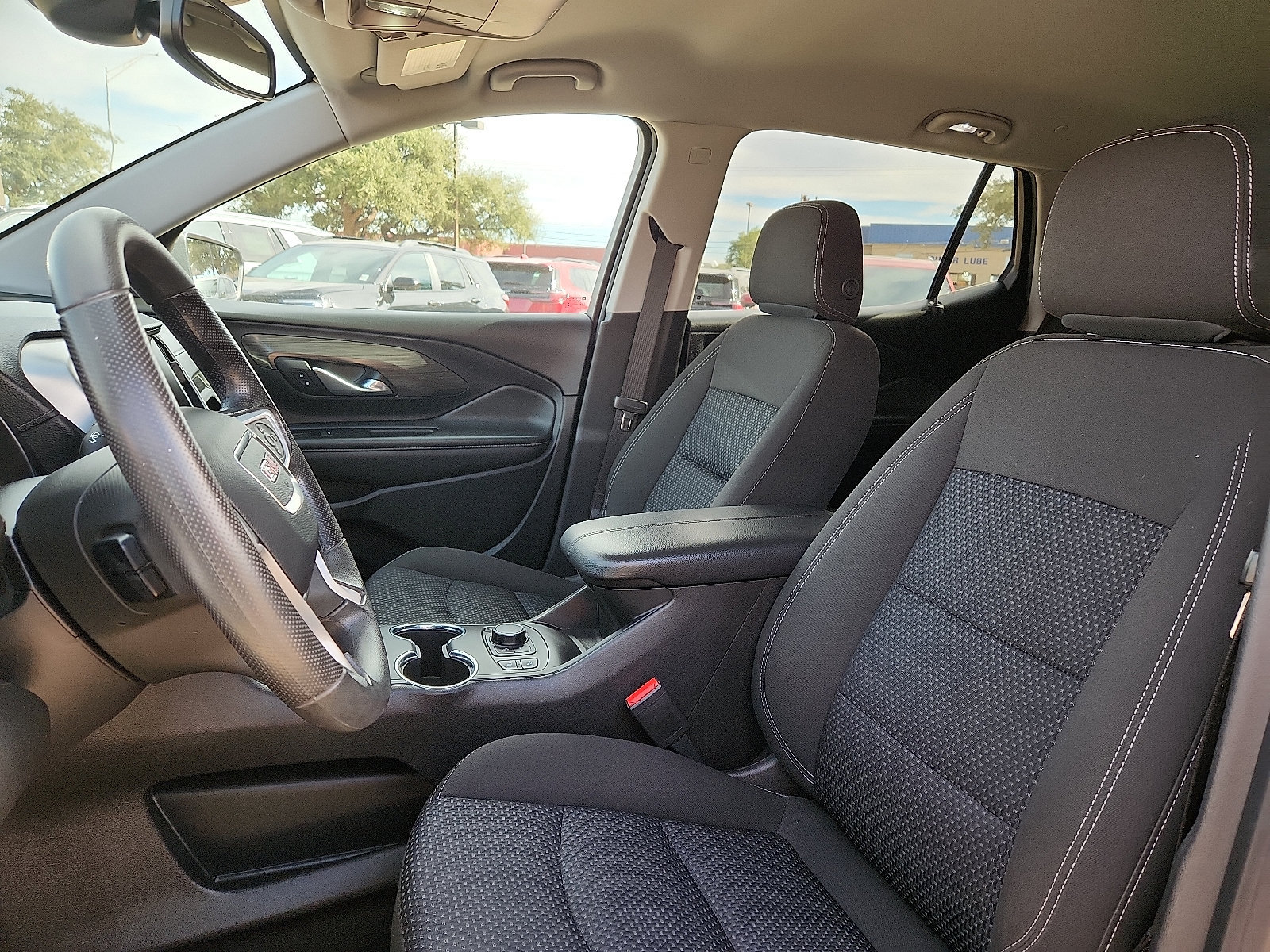 Used 2023 GMC Terrain SLE w/ Driver Convenience Package FWD image 14