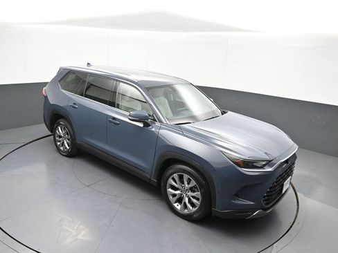 Certified 2024 Toyota Grand Highlander AWD image 37