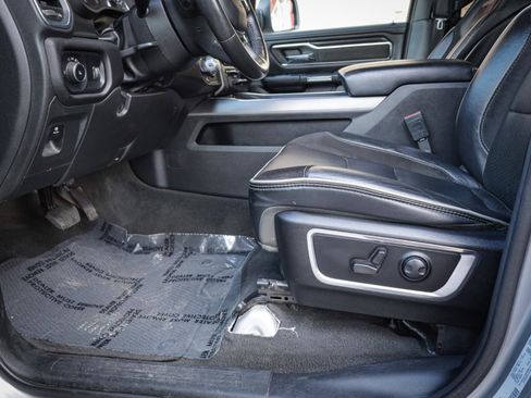 Used 2024 RAM 1500 Laramie image 14