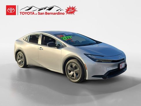 Certified 2024 Toyota Prius LE image 7