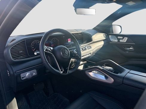 Used 2025 Mercedes-Benz GLE 450 4MATIC Coupe image 10