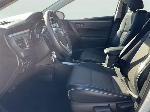 Used 2016 Toyota Corolla S Premium image 19