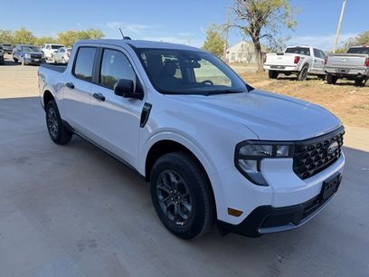 New 2025 Ford Maverick XLT w/ Equipment Group 301A