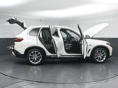 Used 2022 BMW X5 xDrive45e AWD/4WD image 61