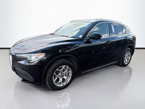 Used 2020 Alfa Romeo Stelvio image 7