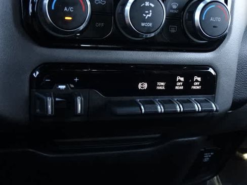 Used 2022 RAM 2500 Laramie AWD/4WD image 35