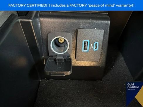 Used 2023 Ford Explorer XLT w/ Equipment Group 202A AWD/4WD image 39