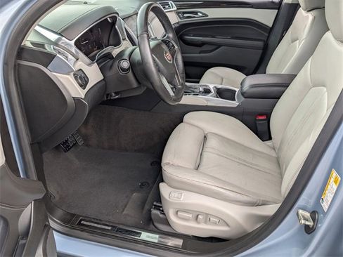 Used 2014 Cadillac SRX Luxury image 5