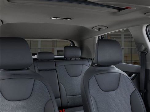 New 2025 Kia Niro EX Touring image 27