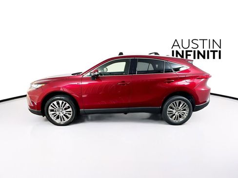 Used 2021 Toyota Venza Limited image 4