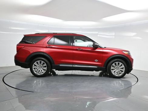 Used 2024 Ford Explorer King Ranch w/ Technology Package AWD/4WD image 35