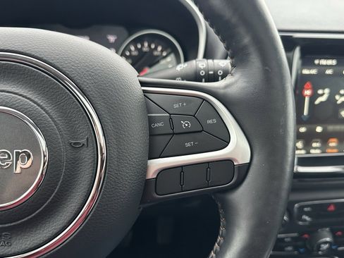 Used 2018 Jeep Compass Limited w/ Navigation Group image 28