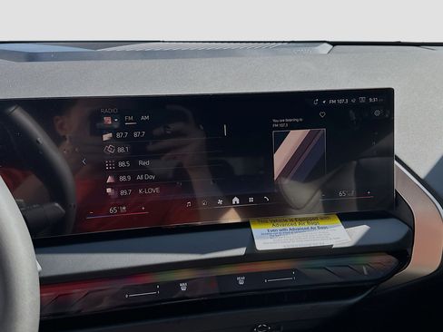 New 2025 BMW X3 xDrive30i w/ Convenience Package image 10