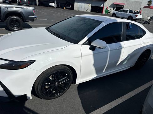 Used 2025 Toyota Camry SE w/ Convenience Package FWD image 2
