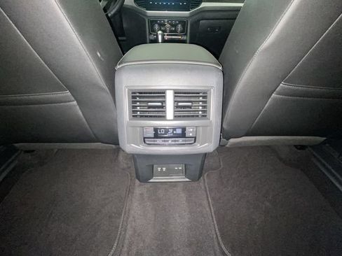 Used 2023 Volkswagen Atlas SE w/ Panoramic Sunroof Package AWD/4WD image 29