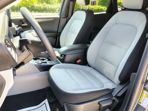 Used 2025 Ford Escape Active AWD/4WD image 18