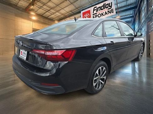 Used 2024 Volkswagen Jetta S FWD image 4