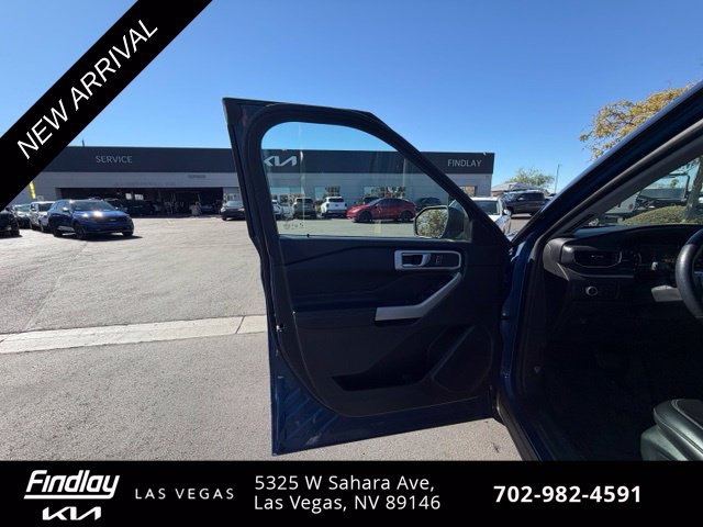 Used 2022 Ford Explorer XLT w/ Equipment Group 202A RWD image 9