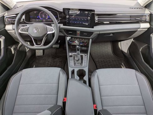 New 2026 Volkswagen Jetta SE FWD image 14