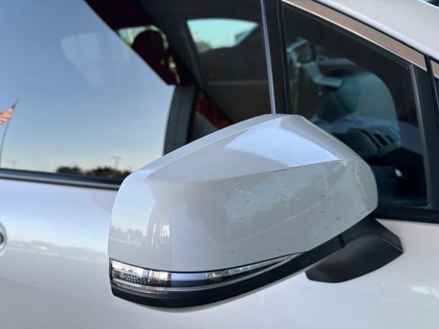 Used 2024 Toyota Sienna Platinum FWD image 19