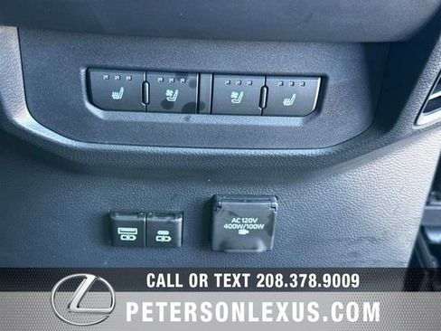 Used 2024 Toyota Tundra Platinum AWD/4WD image 10