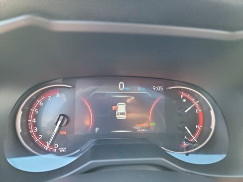 Used 2025 Toyota RAV4 XLE Premium FWD image 18