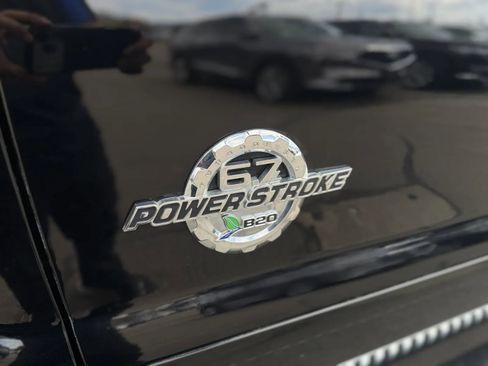 Used 2016 Ford F350 Platinum w/ FX4 Off-Road Package AWD/4WD image 42