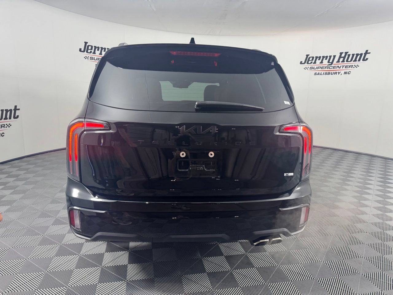 Used 2025 Kia Telluride EX X-Line AWD/4WD image 7