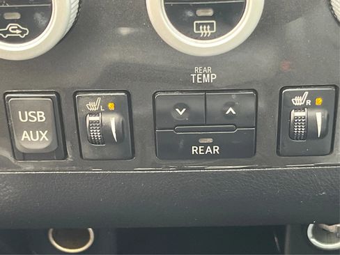 Used 2013 Toyota Sequoia SR5 image 36