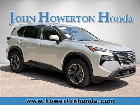 Used 2024 Nissan Rogue SV AWD/4WD image 1