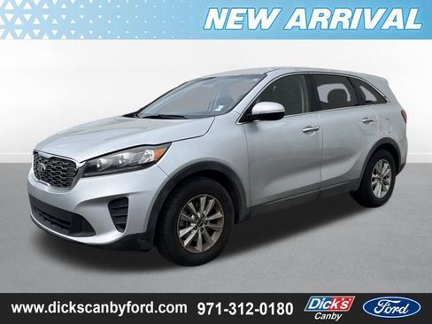 Used 2020 Kia Sorento FWD V6 image 2