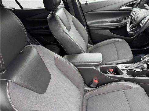 Used 2020 Buick Encore GX Preferred AWD/4WD image 19
